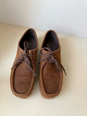 Clarks Women's Padmora moccasin shoes in brown leather Size US 7.5